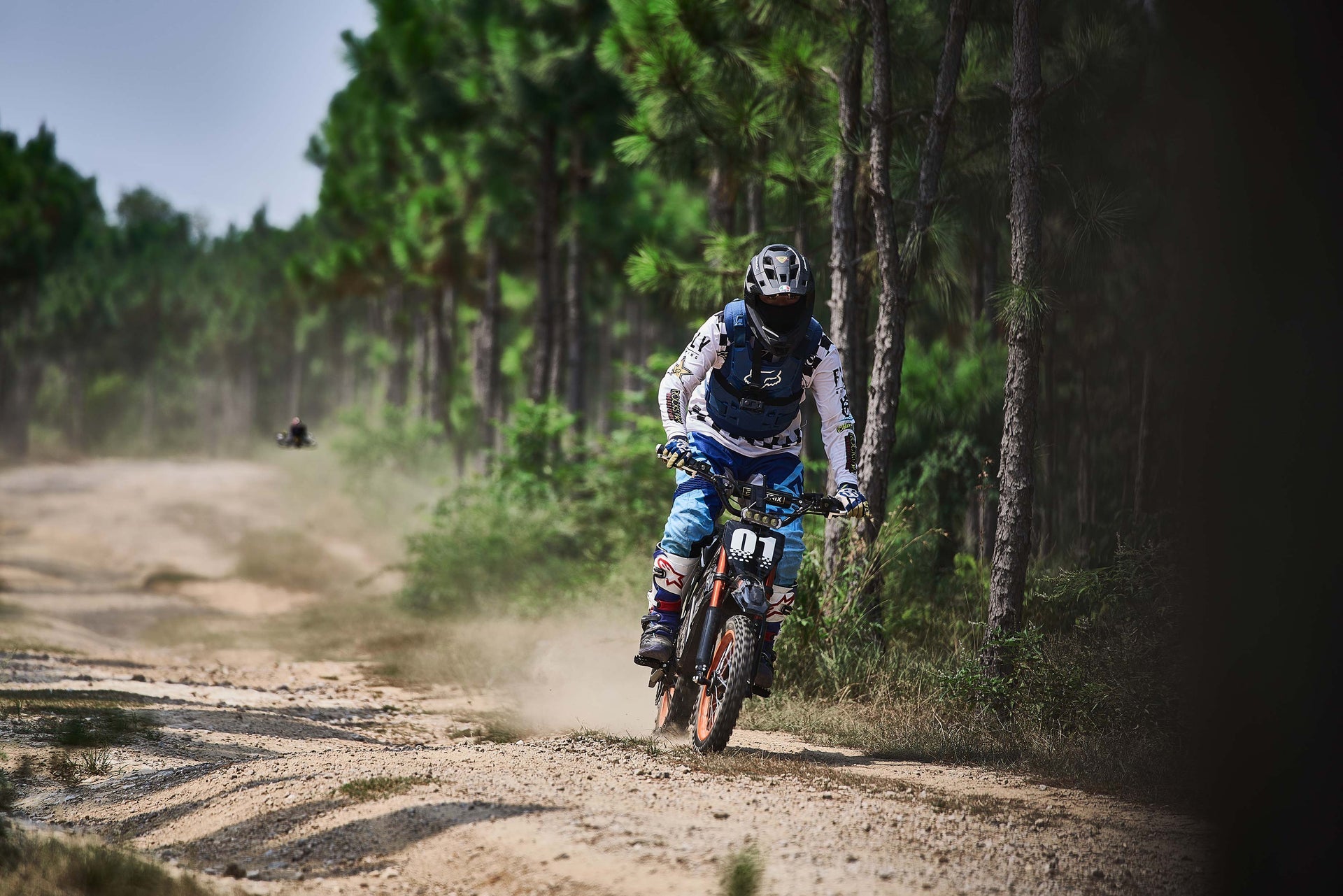 Evoltrix ROGUE MX-01 3000W Off-Road Electric Dirt Bike Promotional Video